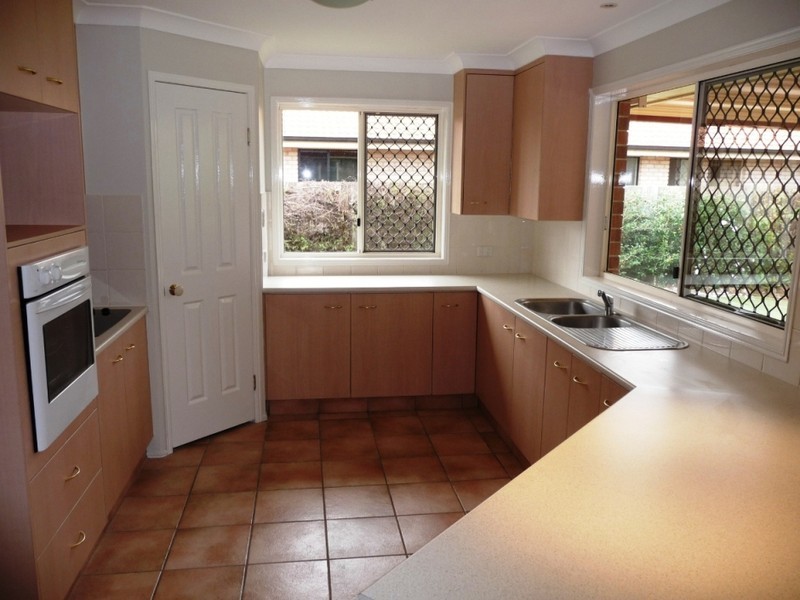 4 Weis Crescent, Middle Ridge QLD 4350
