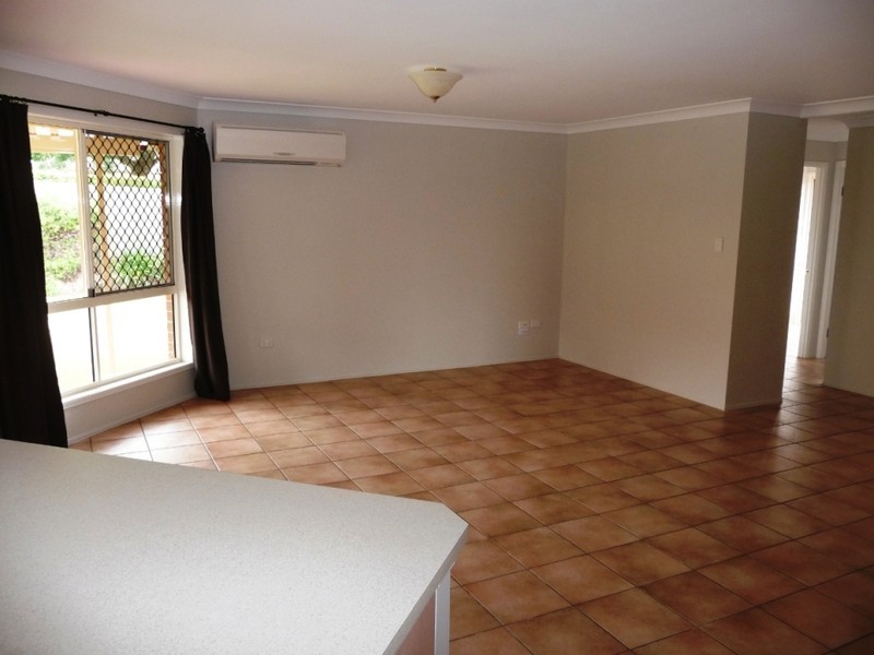 4 Weis Crescent, Middle Ridge QLD 4350
