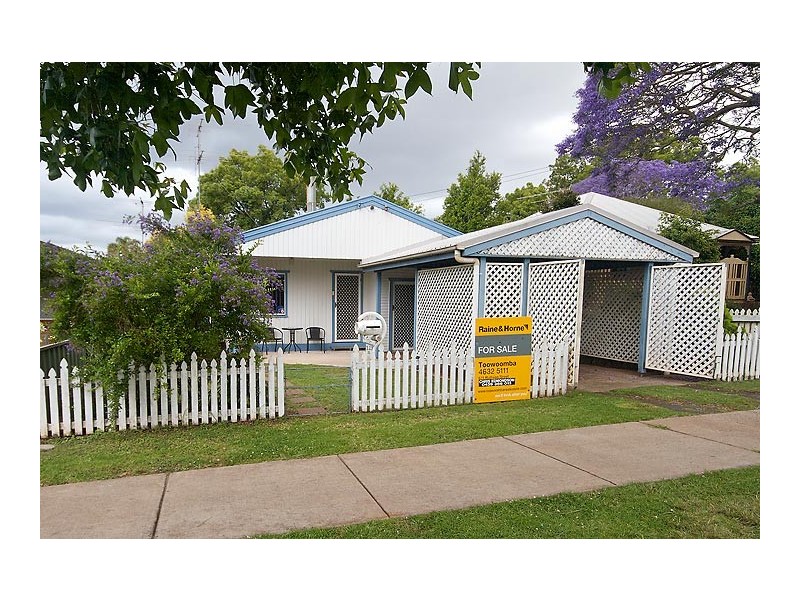 12b Dodd Street, Newtown QLD 4350