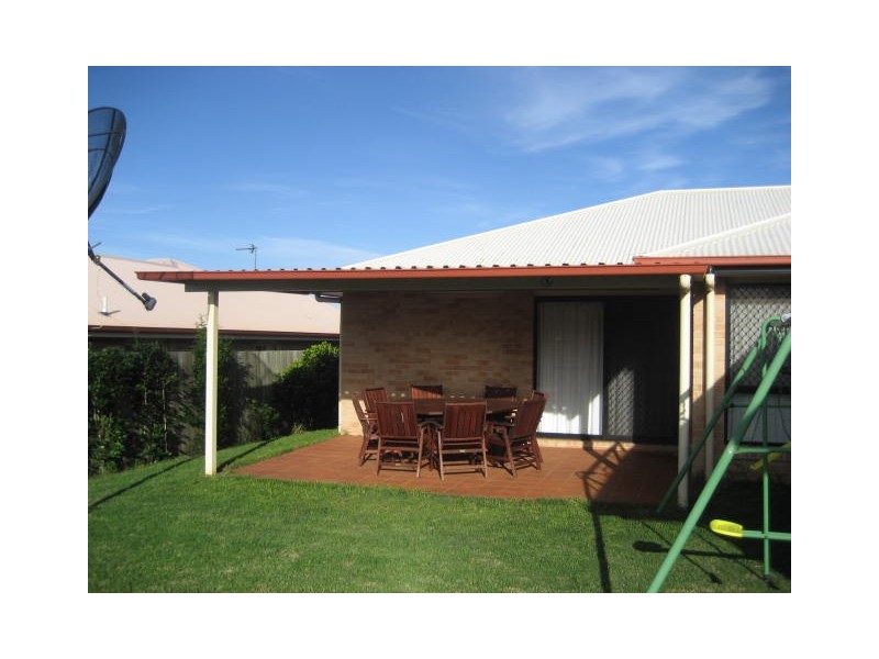 5 Barton Street, Middle Ridge QLD 4350