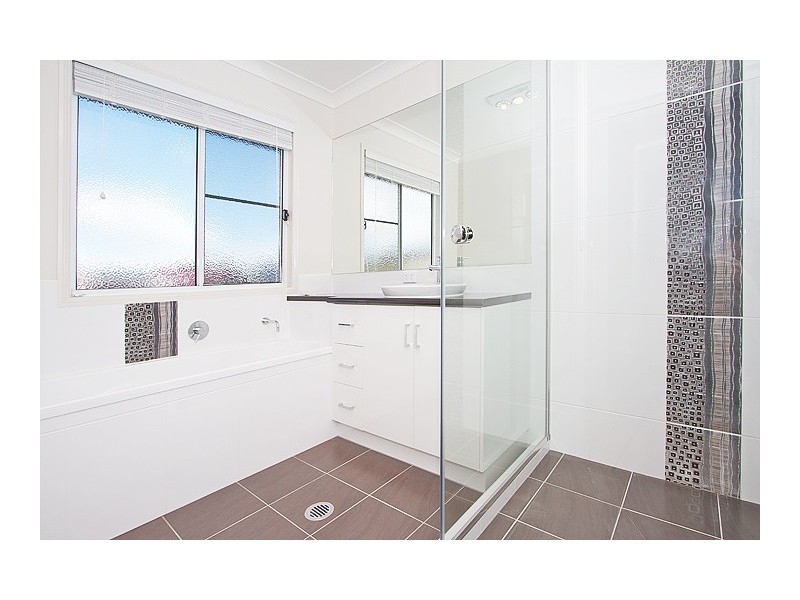 6 Oliver Street, Highfields QLD 4352