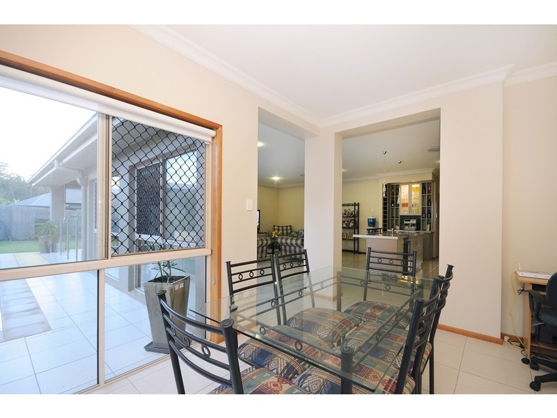 16 Kingfisher, Rangeville QLD 4350