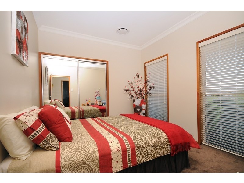 16 Kingfisher, Rangeville QLD 4350