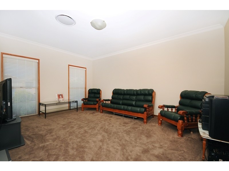 16 Kingfisher, Rangeville QLD 4350