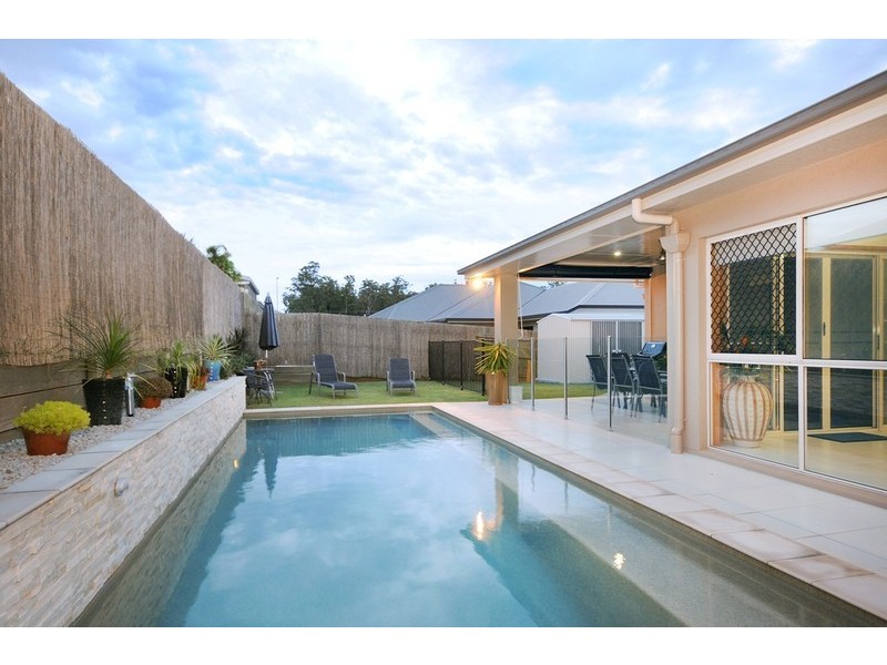 16 Kingfisher, Rangeville QLD 4350