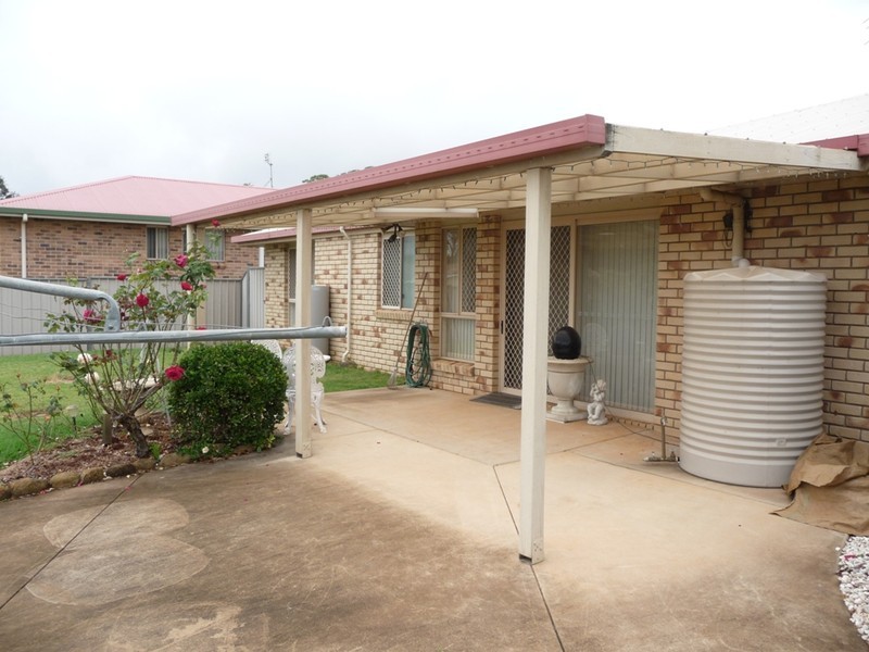 25 Bouganvillea Drive, Middle Ridge QLD 4350