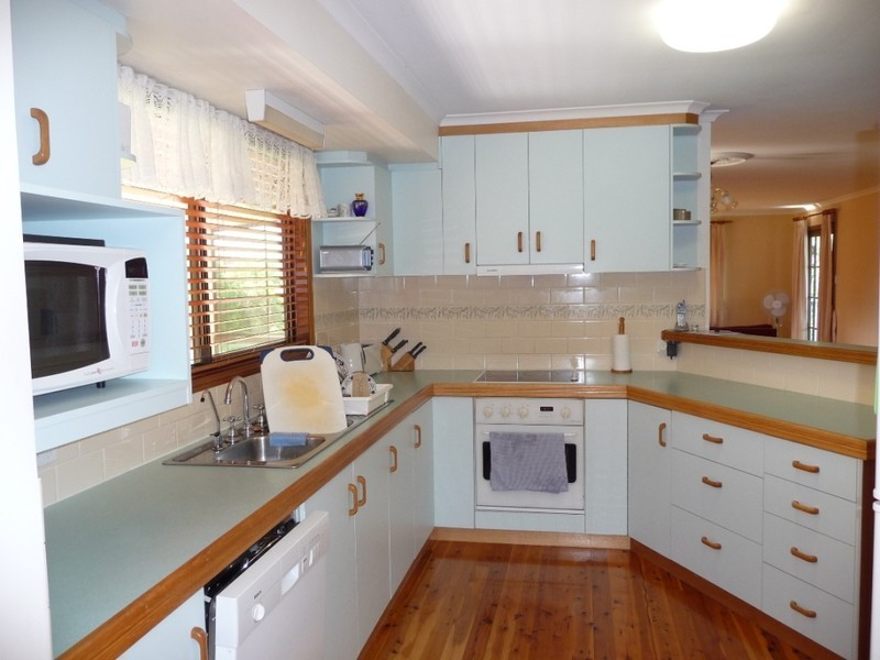 8 Stark Drive, Vale View QLD 4352