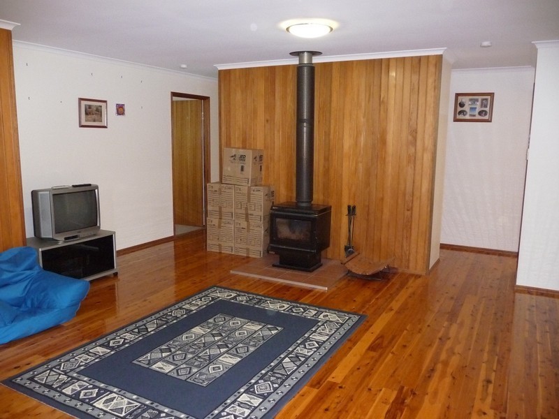 8 Stark Drive, Vale View QLD 4352