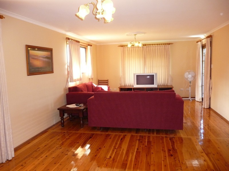 8 Stark Drive, Vale View QLD 4352