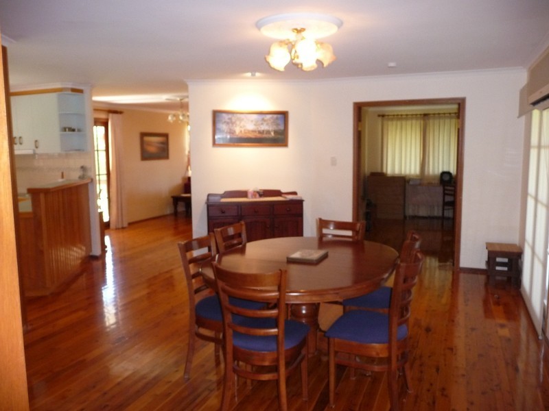 8 Stark Drive, Vale View QLD 4352