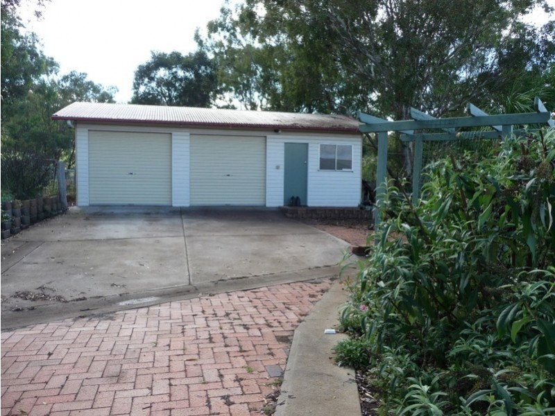 8 Stark Drive, Vale View QLD 4352