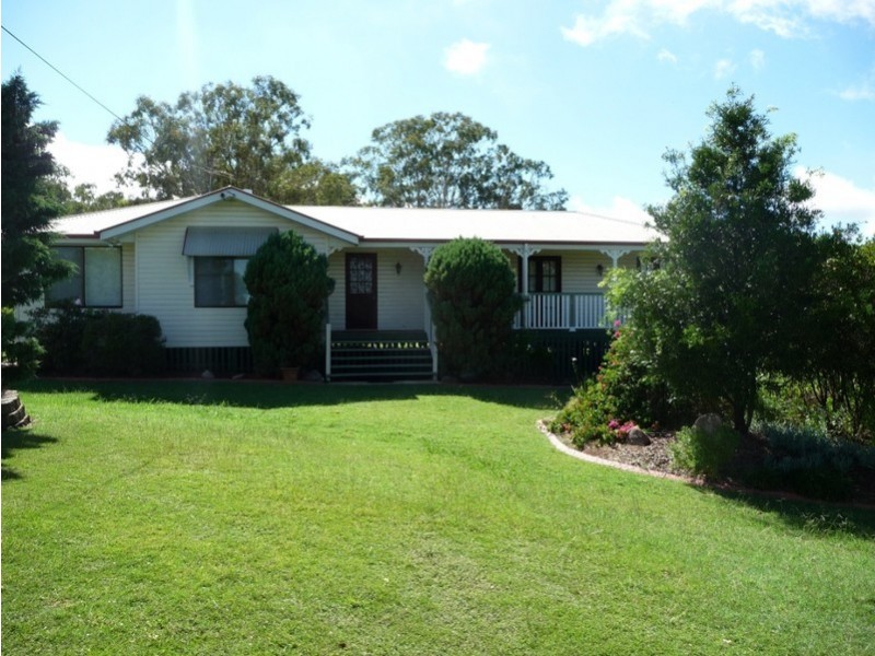 8 Stark Drive, Vale View QLD 4352