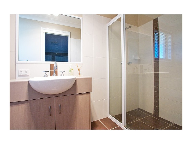 1 Ashford Drive, Wyreema QLD 4352