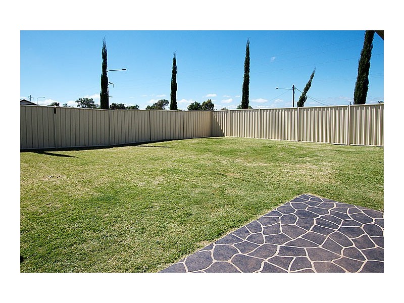 1 Ashford Drive, Wyreema QLD 4352