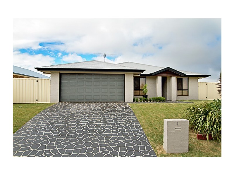 1 Ashford Drive, Wyreema QLD 4352
