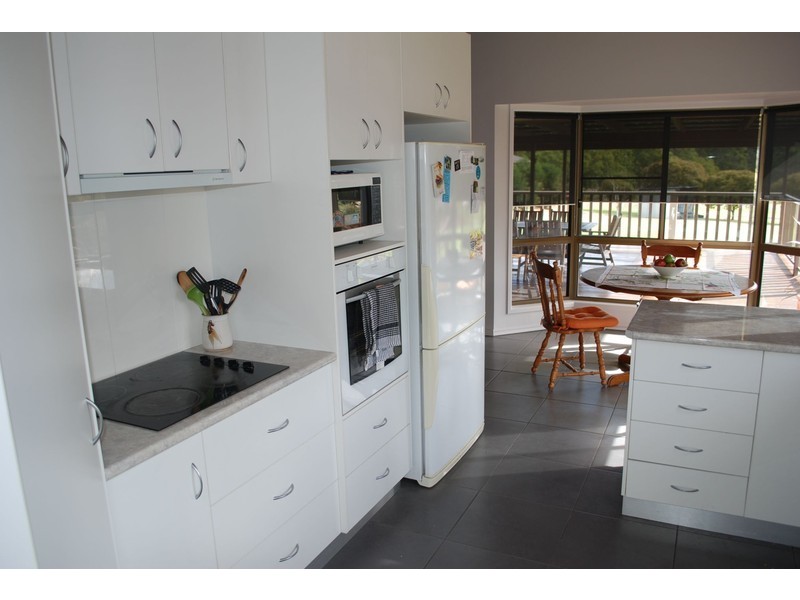 11 Hendy Street, Cranley QLD 4350