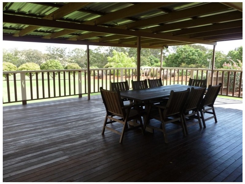 11 Hendy Street, Toowoomba QLD 4350