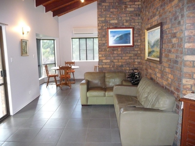 11 Hendy Street, Toowoomba QLD 4350