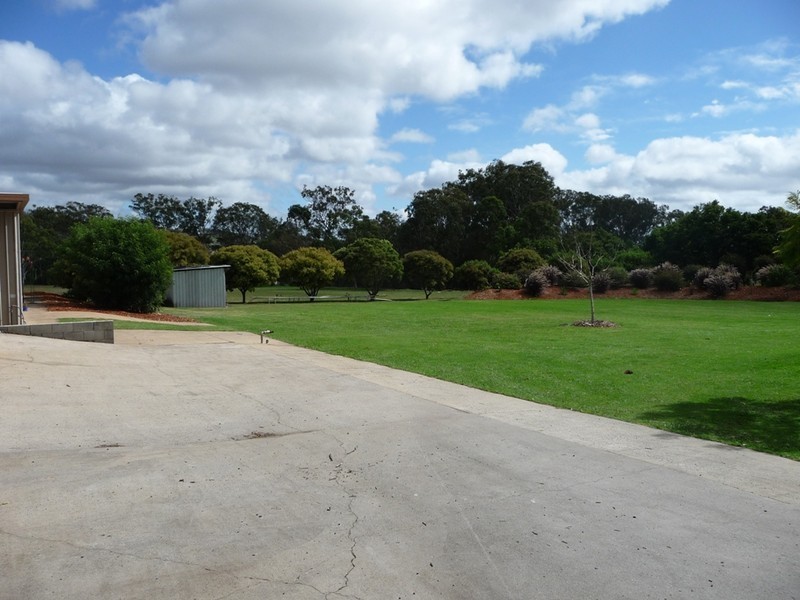 11 Hendy Street, Toowoomba QLD 4350