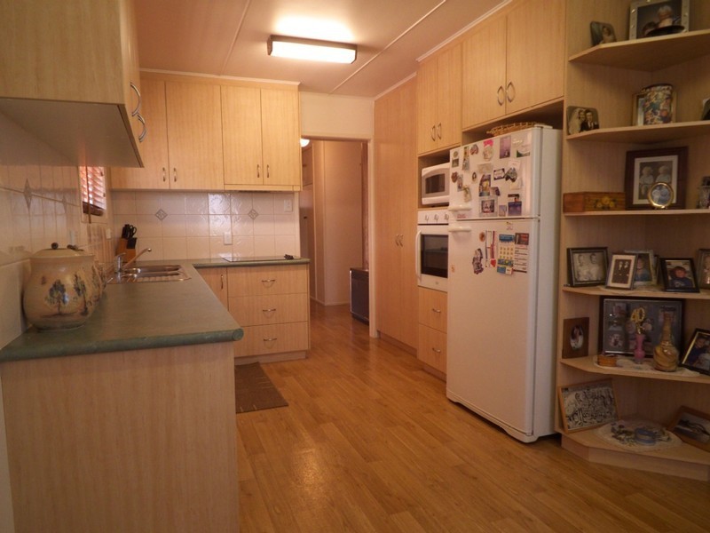 15 Westland Street, Rockville QLD 4350