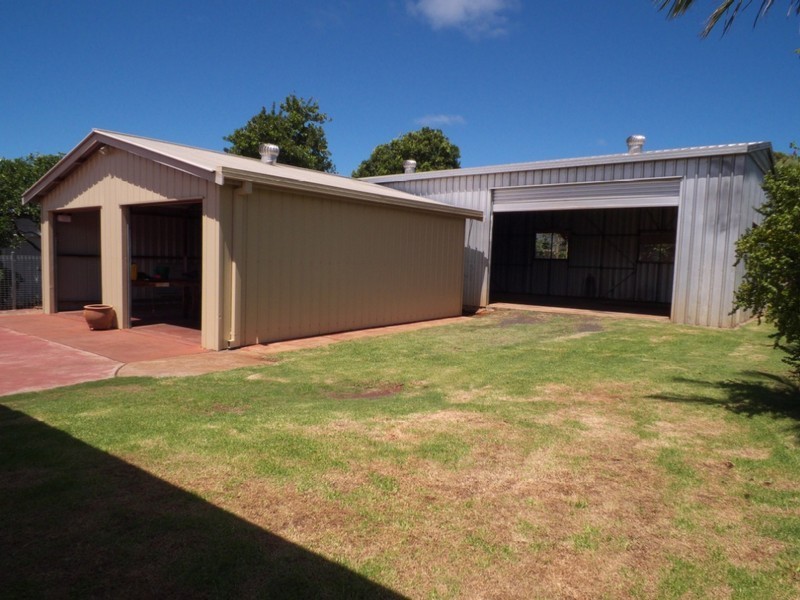 15 Westland Street, Rockville QLD 4350