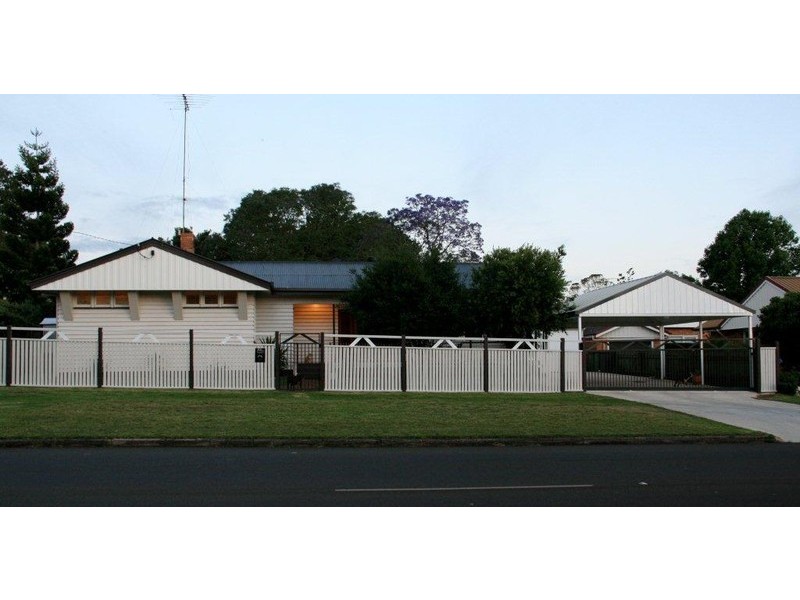 150 Mackenzie Street, East Toowoomba QLD 4350