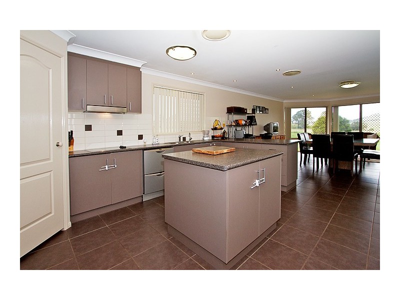 26 Windemere Drive, Hodgson Vale QLD 4352