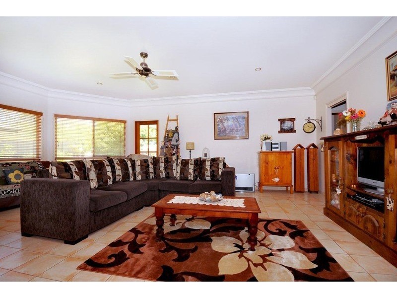 12 Purnawilla Court, Middle Ridge QLD 4350