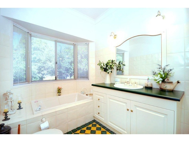 12 Purnawilla Court, Middle Ridge QLD 4350