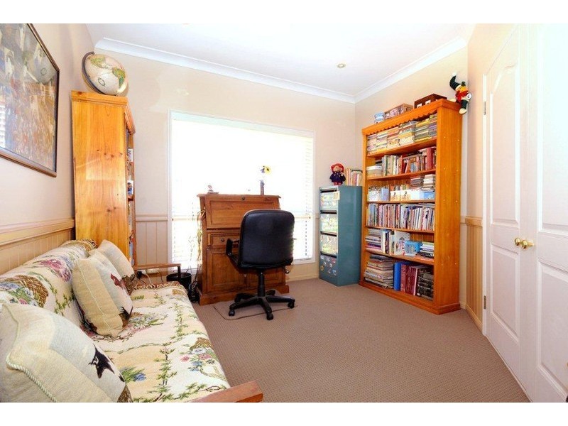 12 Purnawilla Court, Middle Ridge QLD 4350