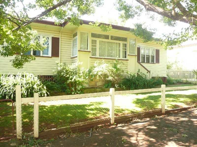 65 Herries Street, East Toowoomba QLD 4350