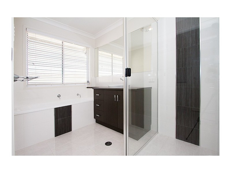 130 Kearney Street, Kearneys Spring QLD 4350