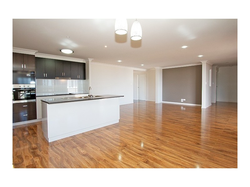 6 Oliver Street, Highfields QLD 4352