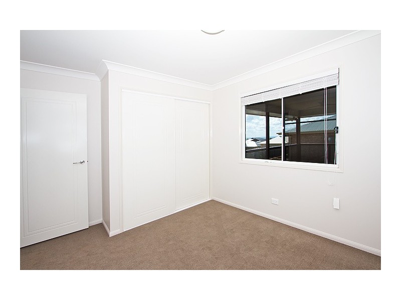 6 Oliver Street, Highfields QLD 4352