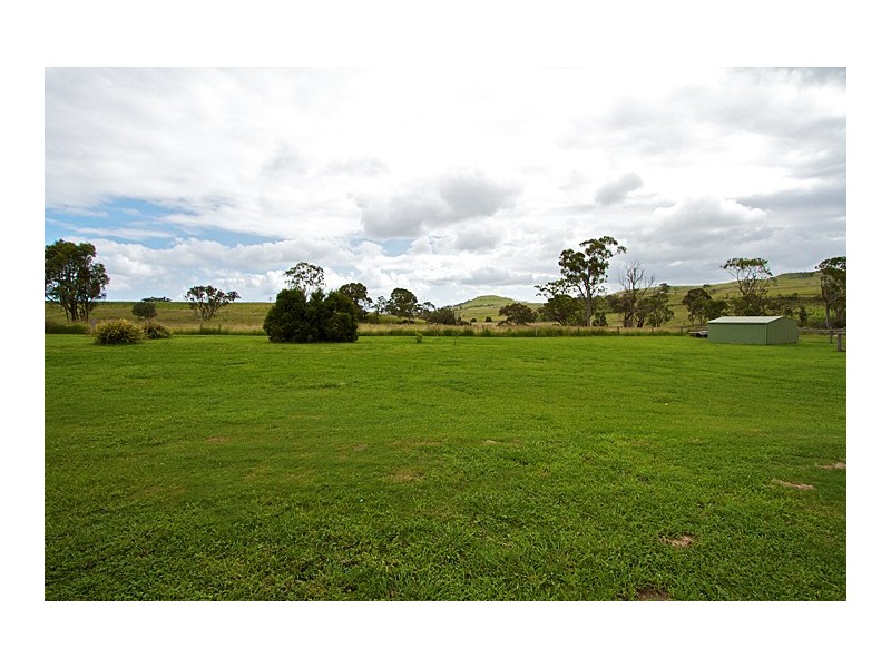 26 Windemere Drive, Hodgson Vale QLD 4352