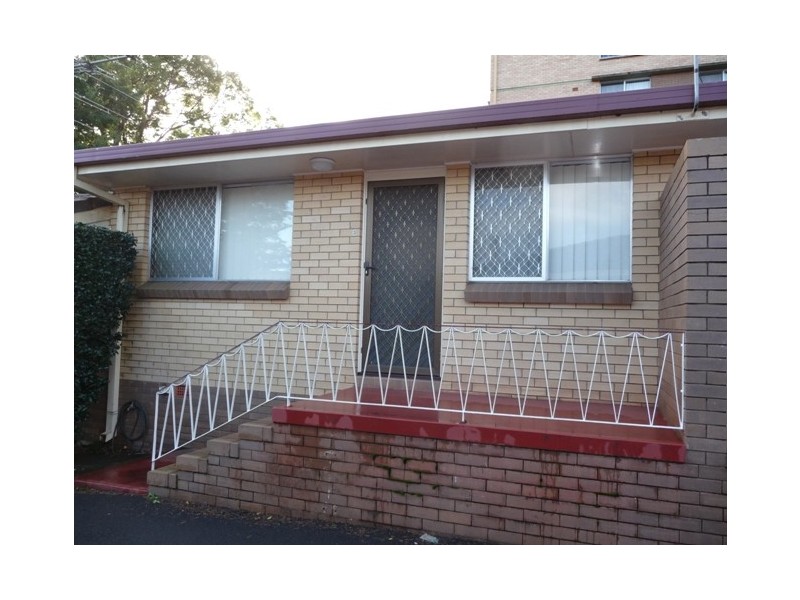 3/37A Tourist Road, East Toowoomba QLD 4350