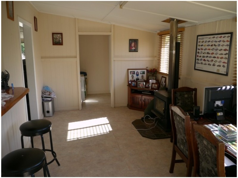 7 Station Street, Wyreema QLD 4352