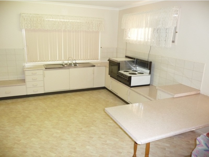 25 Bouganvillea Drive, Middle Ridge QLD 4350