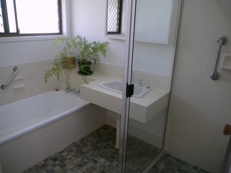 4 Angle Street, Rangeville QLD 4350