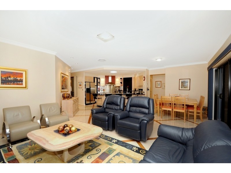 1 Bridget Court, Middle Ridge QLD 4350