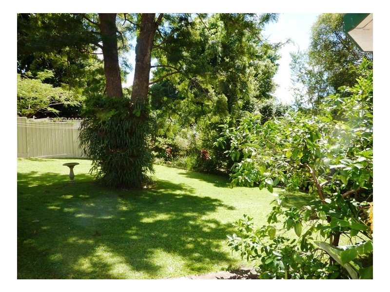 3 Peter Street, Mount Lofty QLD 4350