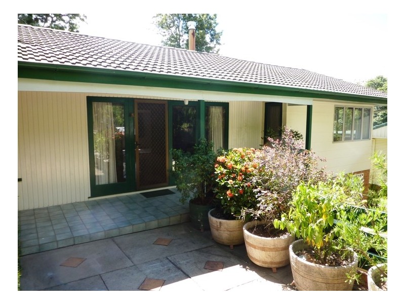 3 Peter Street, Mount Lofty QLD 4350