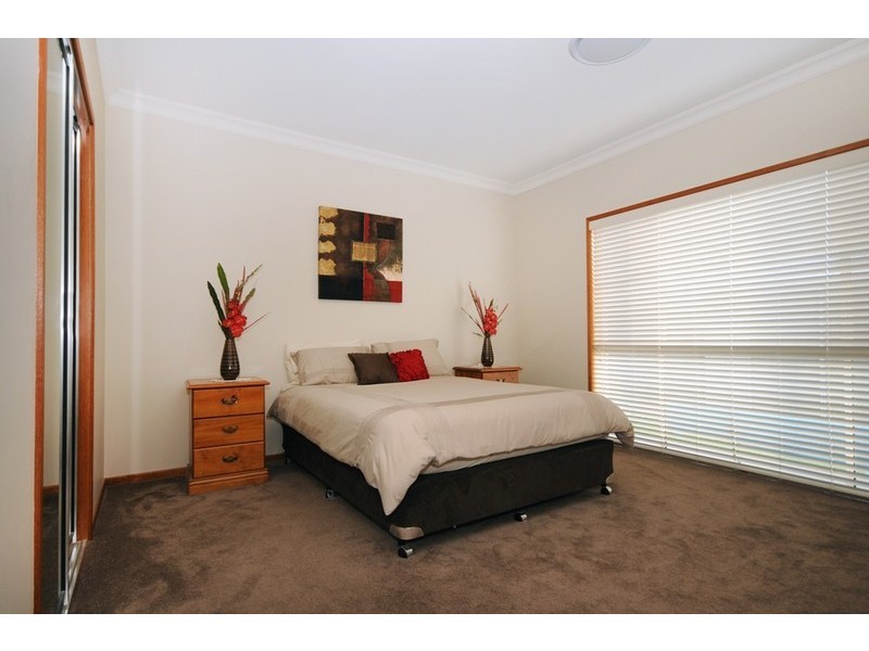 16 Kingfisher Street, Rangeville QLD 4350