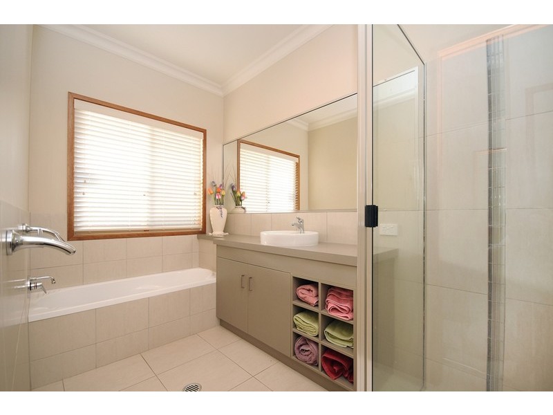 16 Kingfisher Street, Rangeville QLD 4350