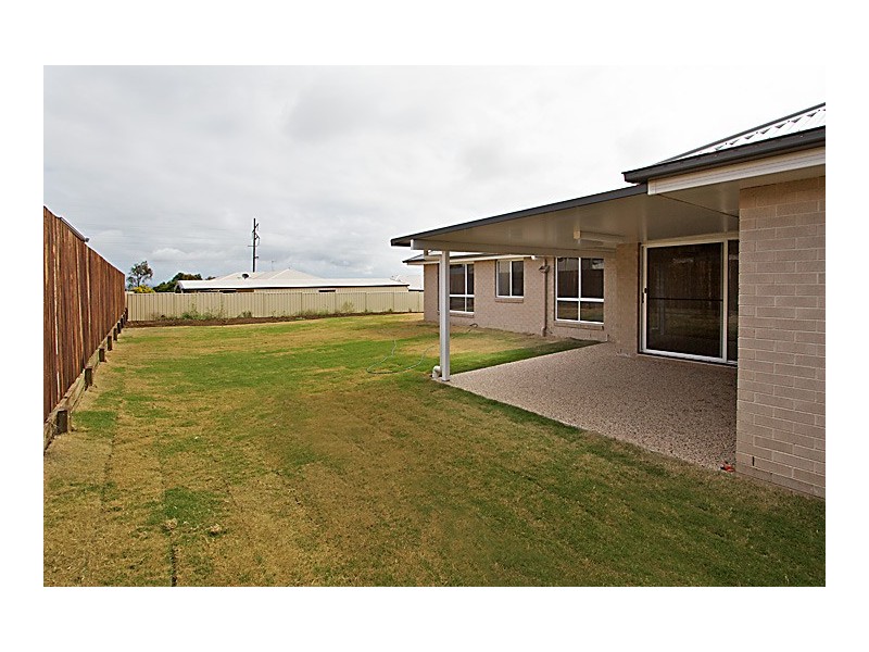 6 Wellington Street, Wyreema QLD 4352