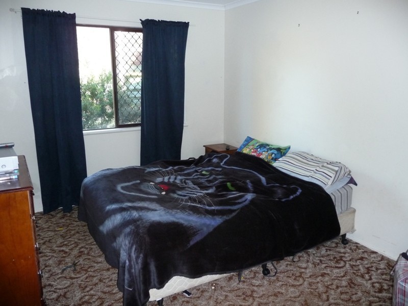 13 Chopin Street, Rockville QLD 4350