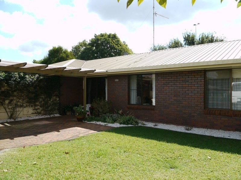 Kearneys Spring QLD 4350