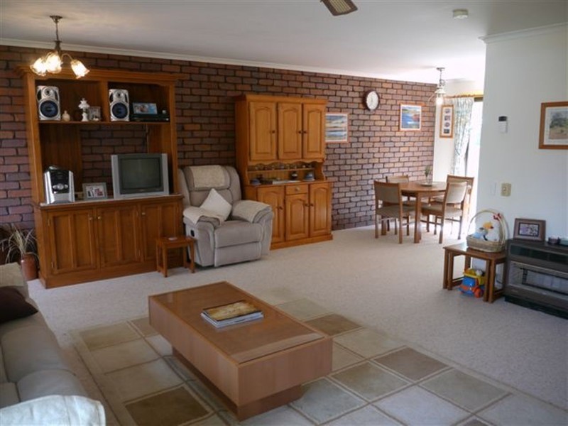 Kearneys Spring QLD 4350