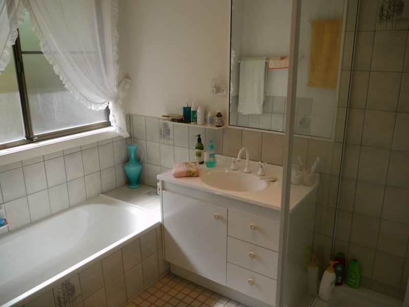 Kearneys Spring QLD 4350