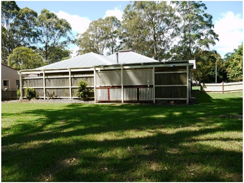 24 Blue Gum Drive, Highfields QLD 4352